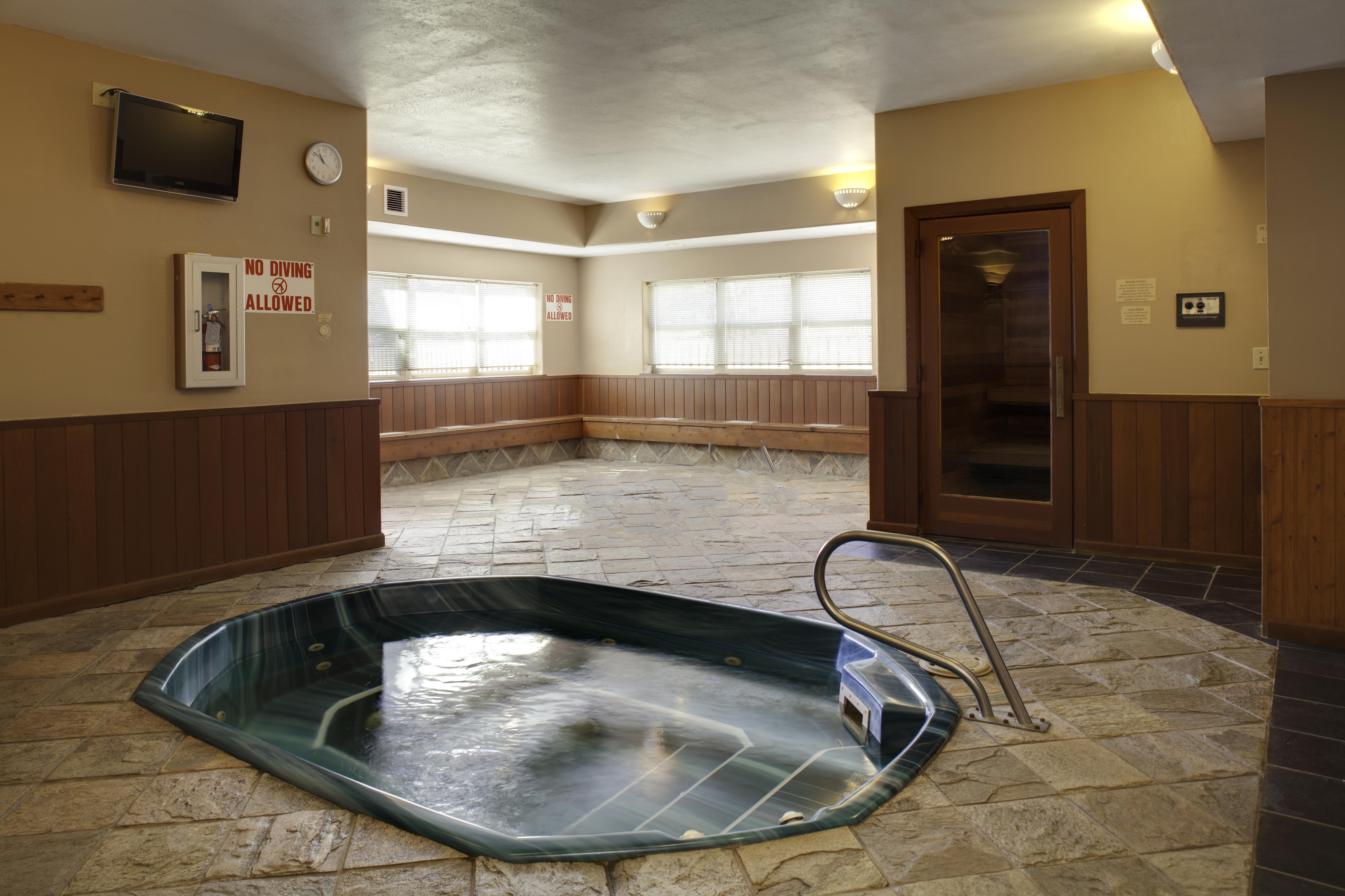 HOTEL LEGACY VACATION CLUB STEAMBOAT SPRING SUITES STEAMBOAT SPRINGS, CO 3*  (United States) - from £ 102 | HOTELMIX